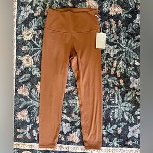 Everlane Perform Leggings size Small